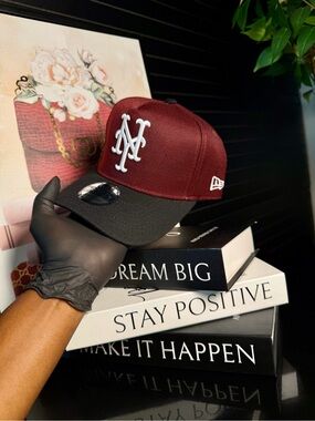 New Era Maroon & Black NY Fitted-Style Cap